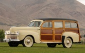 Ford Super Deluxe Station Wagon 1946