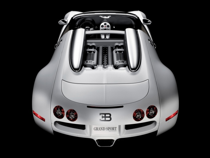 Bugatti Veyron 16 4 Grand Sport Rear 2